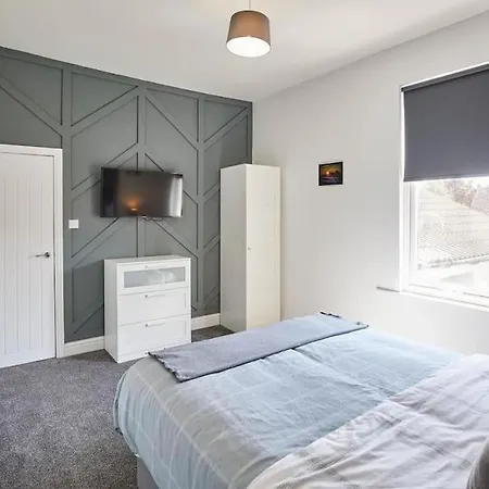 Stunning 3 Bedroom House - Sleeps 6